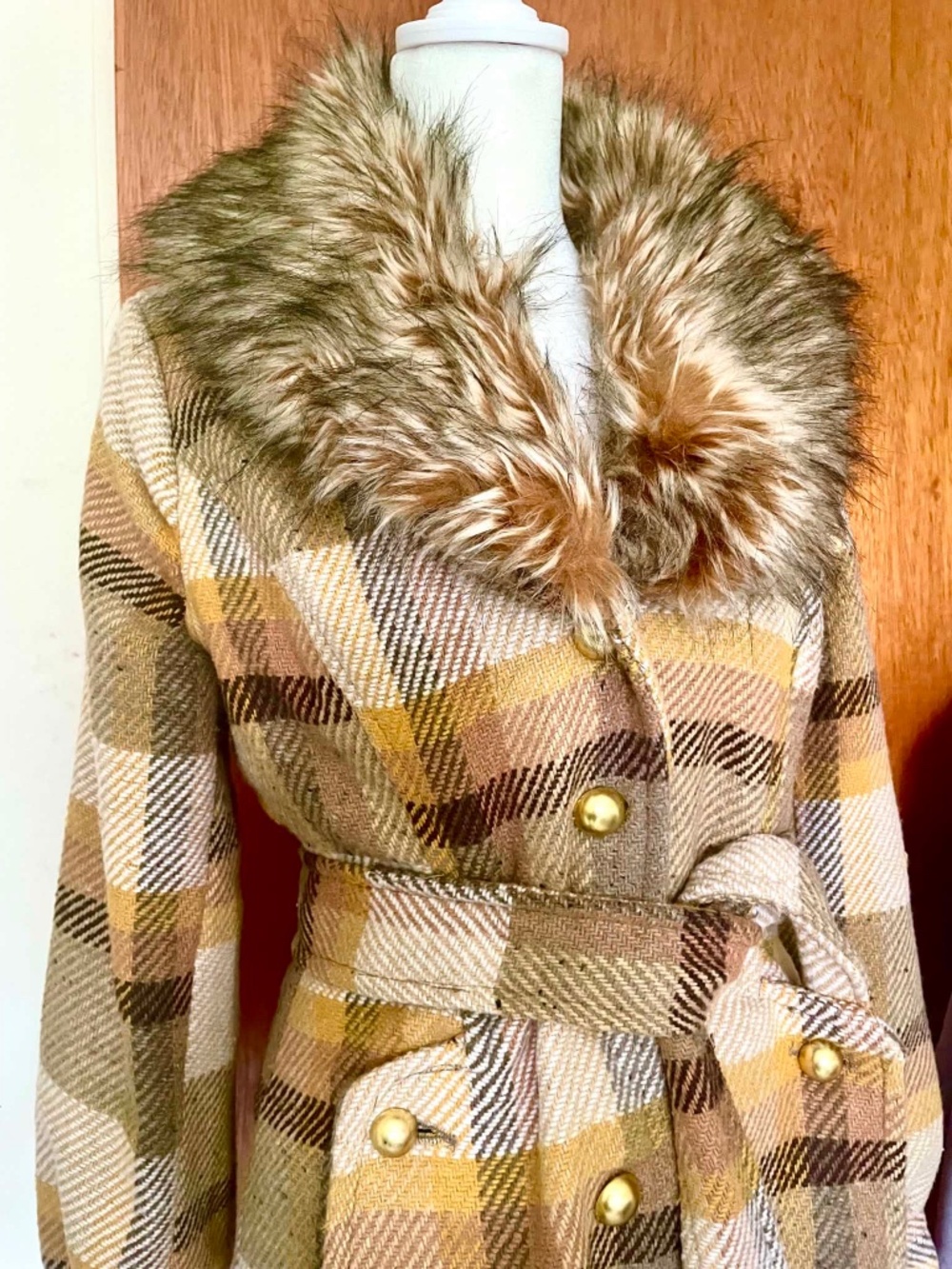 Vintage-Style Plaid Wool Blend Coat Faux Fur Collar Gold Buttons M (fits S)